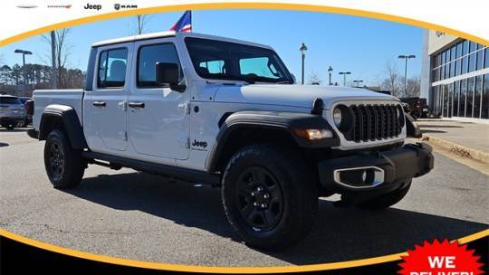 2024 Jeep Gladiator Sport — Pickup Truck — 7,000 mi — Cornelius, NC