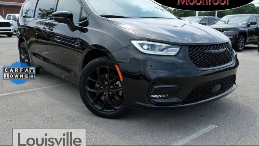 2023 Chrysler Pacifica Limited — Minivan — 27,578 mi — Cornelius, NC