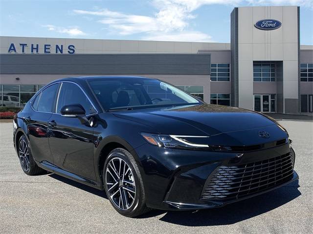 2025 Toyota Camry XLE — Sedan — 1,690 mi — Cornelius, NC