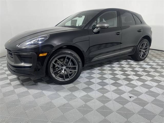 2024 Porsche Macan T — SUV — 4,787 mi — Cornelius, NC