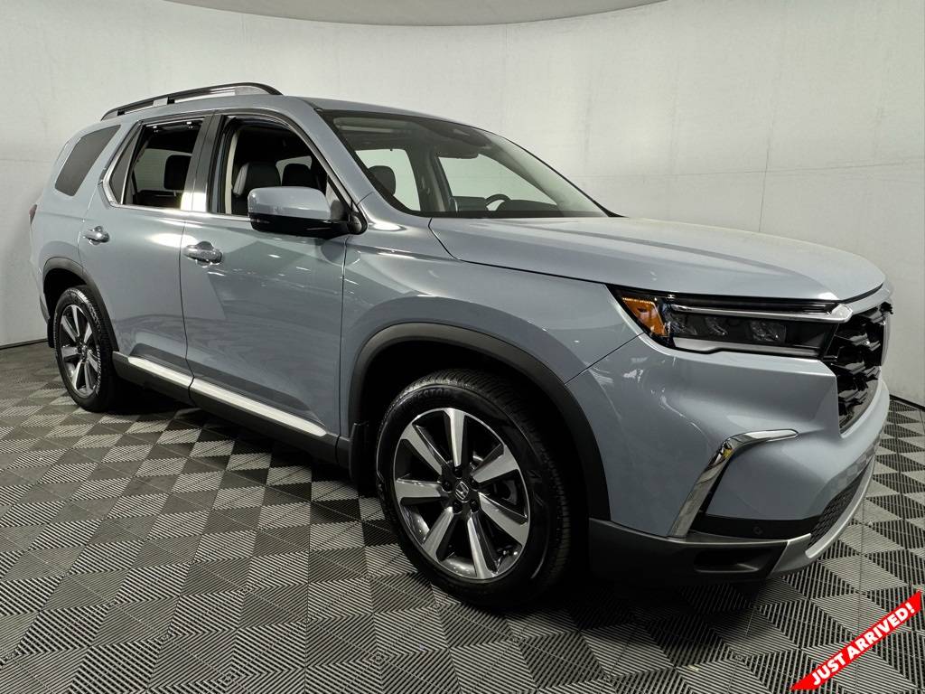 2025 Honda Pilot Touring — SUV — 10,730 mi — Cornelius, NC
