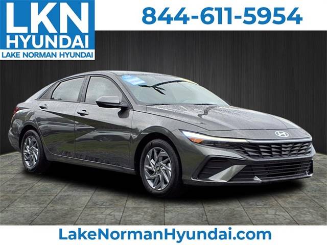 2024 Hyundai Elantra SEL — Sedan — 15,419 mi — Cornelius, NC