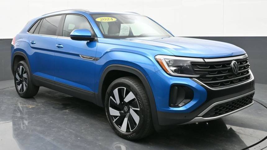 2024 Volkswagen Atlas Cross Sport SE with Technology — SUV — 10,108 mi — Cornelius, NC