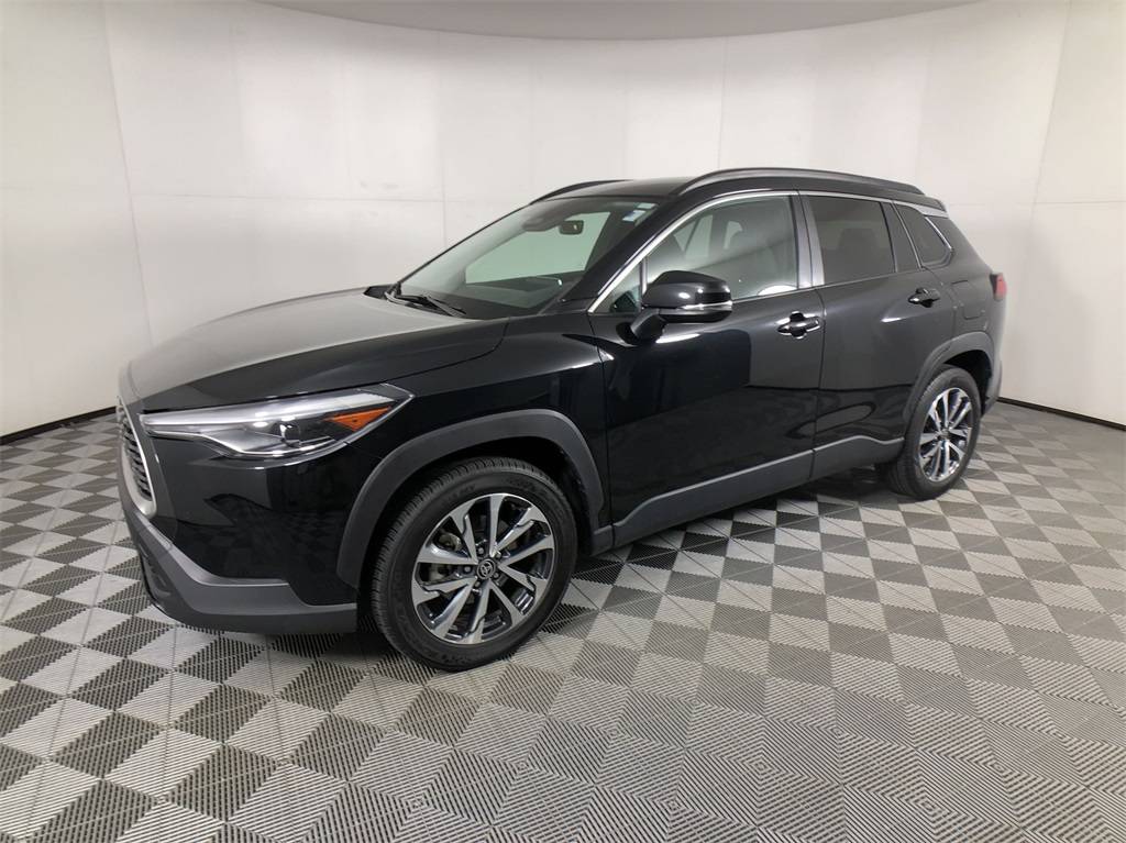 2023 Toyota Corolla Cross XLE — SUV — 49,673 mi — Cornelius, NC