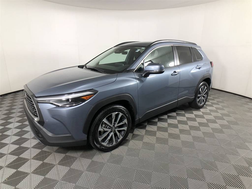 2023 Toyota Corolla Cross XLE — SUV — 43,412 mi — Cornelius, NC