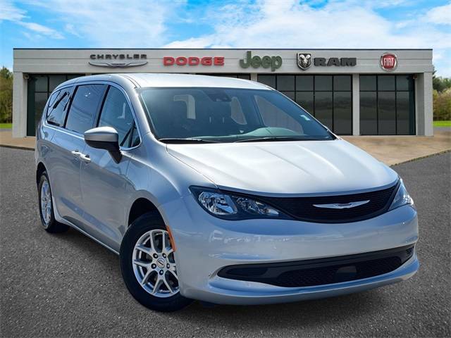2023 Chrysler Voyager LX — Minivan — 42,600 mi — Cornelius, NC
