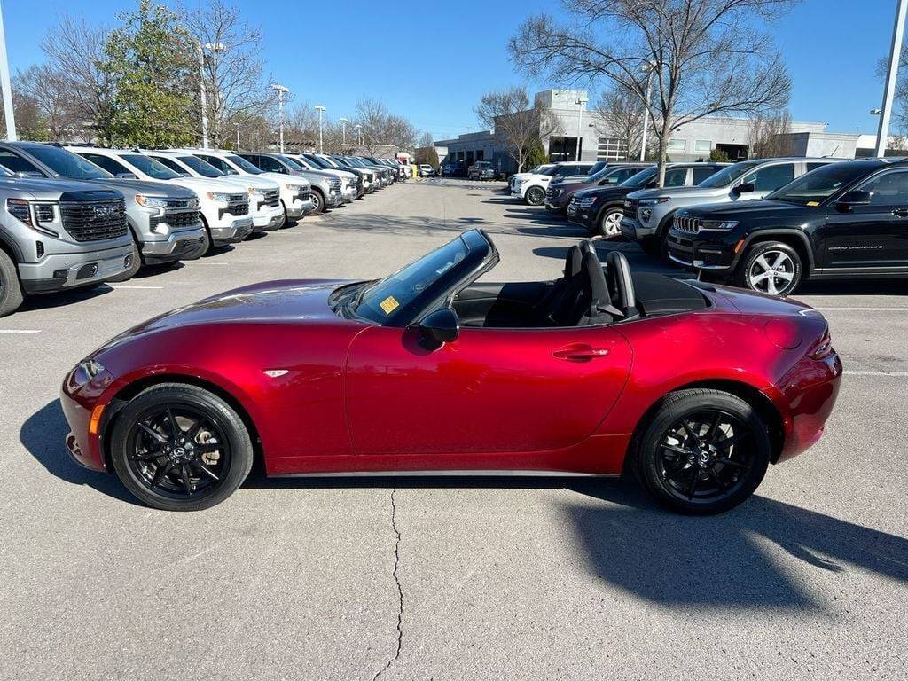 2019 Mazda MX-5 Miata Sport