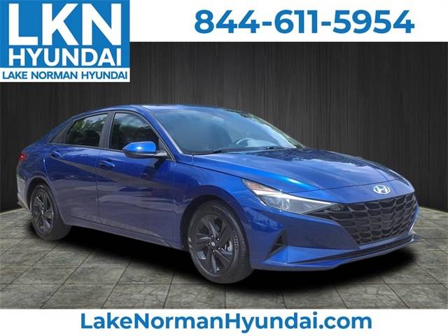2022 Hyundai Elantra SEL — Sedan — 24,721 mi — Cornelius, NC