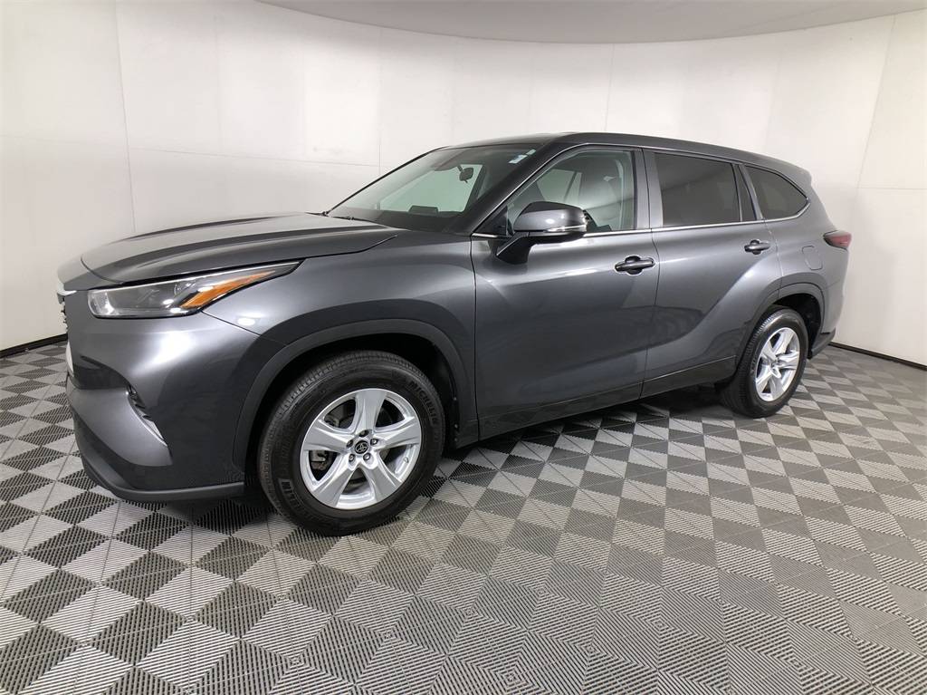 2024 Toyota Highlander LE — SUV — 17,368 mi — Cornelius, NC