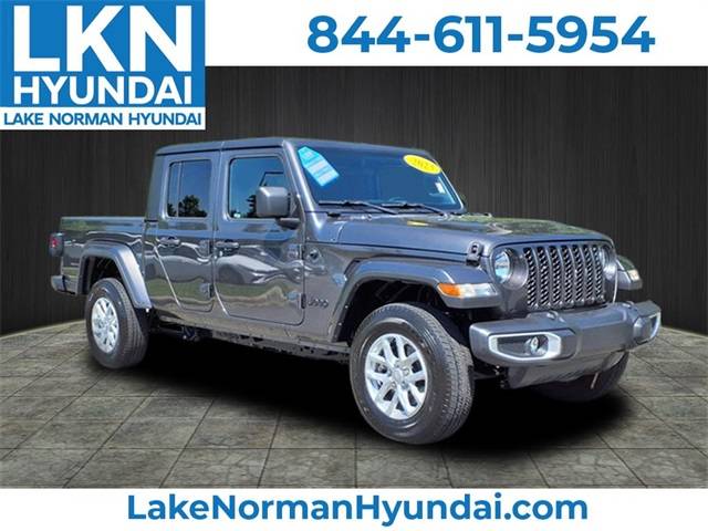 2023 Jeep Gladiator Sport S — Pickup Truck — 19,672 mi — Cornelius, NC