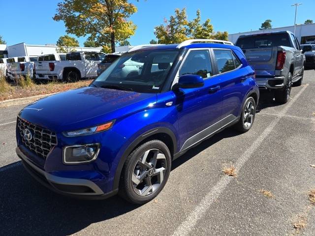 2025 Hyundai Venue SEL — SUV — 6 mi — Matthews, NC