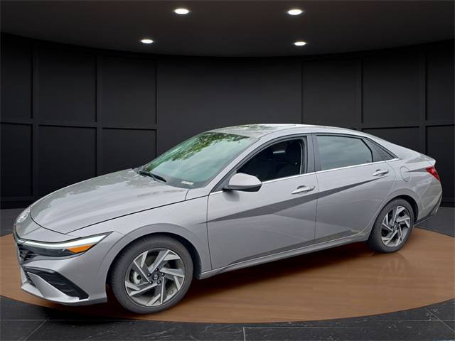 2024 Hyundai Elantra SEL — Sedan — 5,255 mi — Matthews, NC