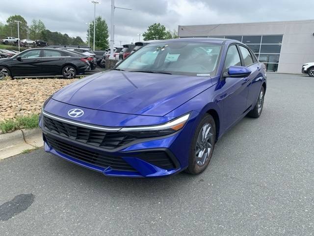 2024 Hyundai Elantra SEL — Sedan — 4,871 mi — Matthews, NC