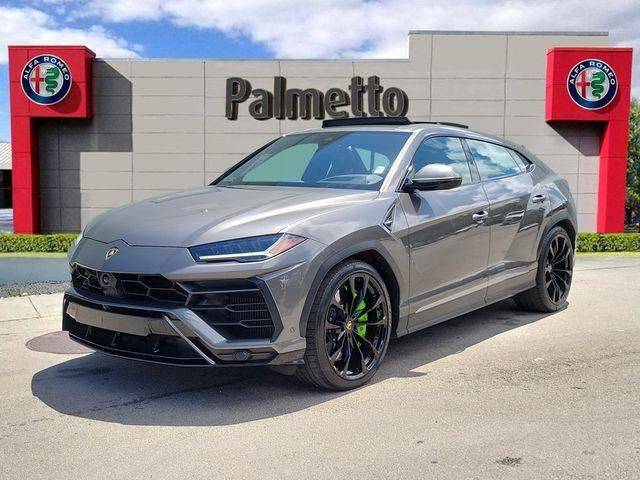 2021 Lamborghini Urus Standard