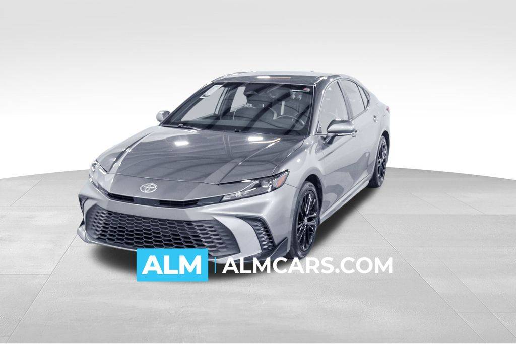 2025 Toyota Camry Hybrid SE — Sedan — 33,939 mi — Union City, GA