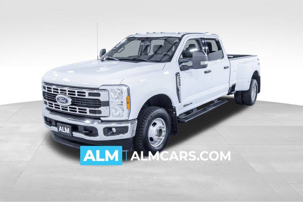 2023 Ford Super Duty F-350 XLT — Pickup Truck — 61,847 mi — Union City, GA