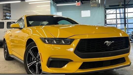2024 Ford Mustang EcoBoost — Coupe — 33,781 mi — Edison, NJ