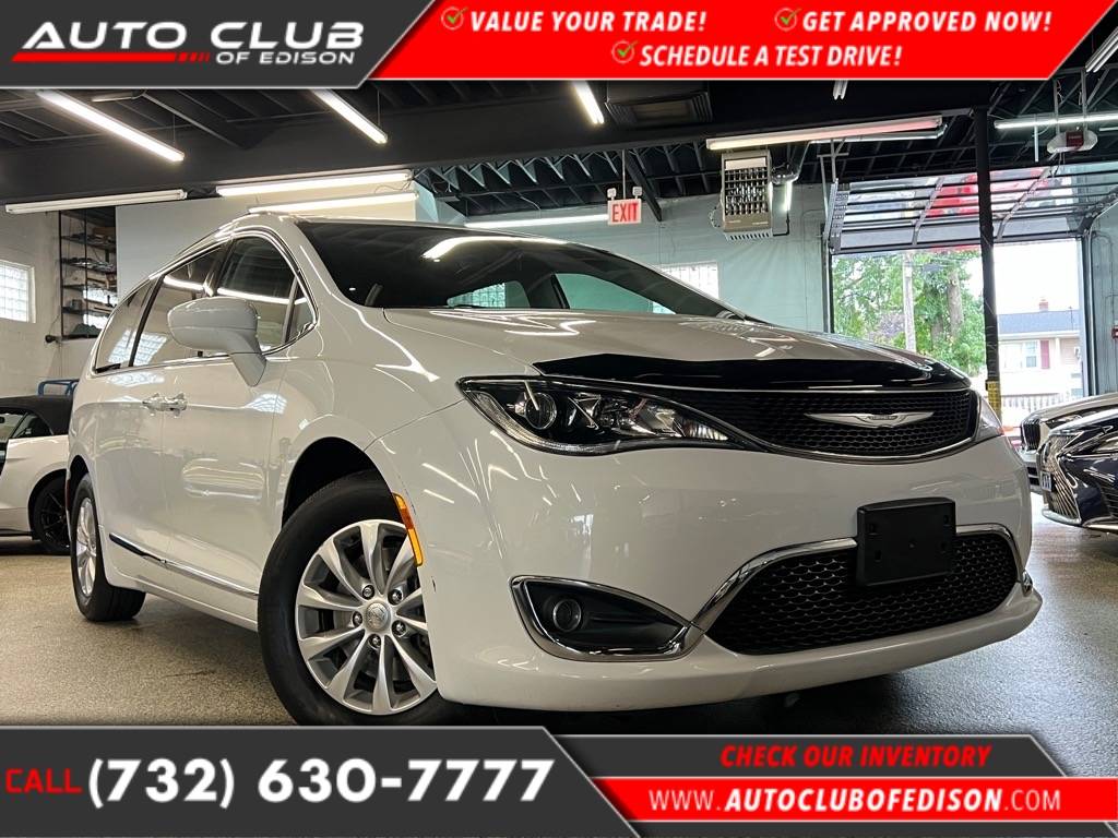 2018 Chrysler Pacifica Touring L — Minivan — 47,090 mi — Edison, NJ