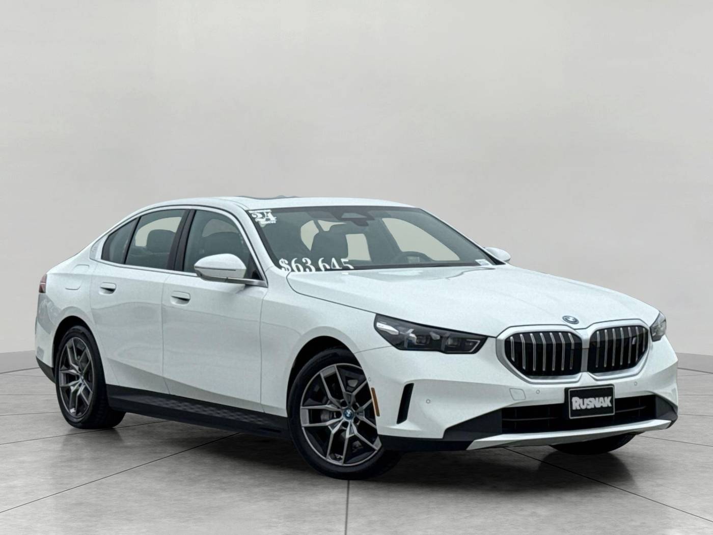 2024 BMW i5 eDrive40 — Sedan — 5,552 mi — Thousand Oaks, CA
