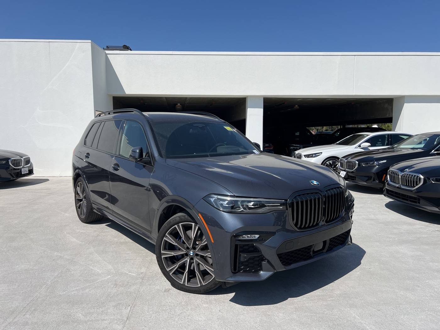 2022 BMW X7 40i — SUV — 26,922 mi — Thousand Oaks, CA