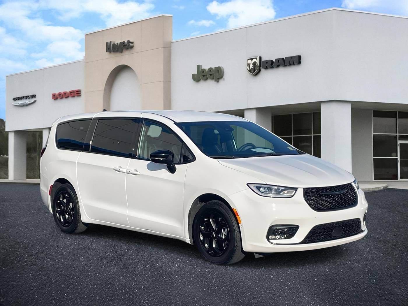 2024 Chrysler Pacifica Hybrid S Appearance Package — Minivan — 62,048 mi — Alto, GA