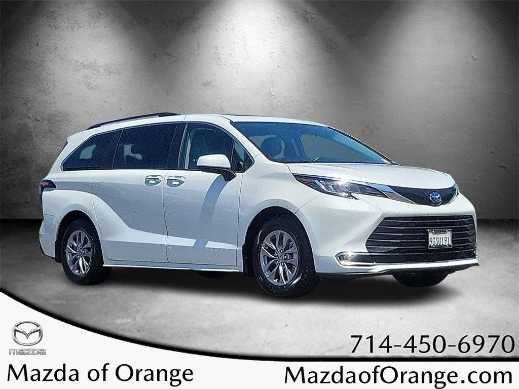 2023 Toyota Sienna XLE — Minivan — 51,582 mi — Orange, CA