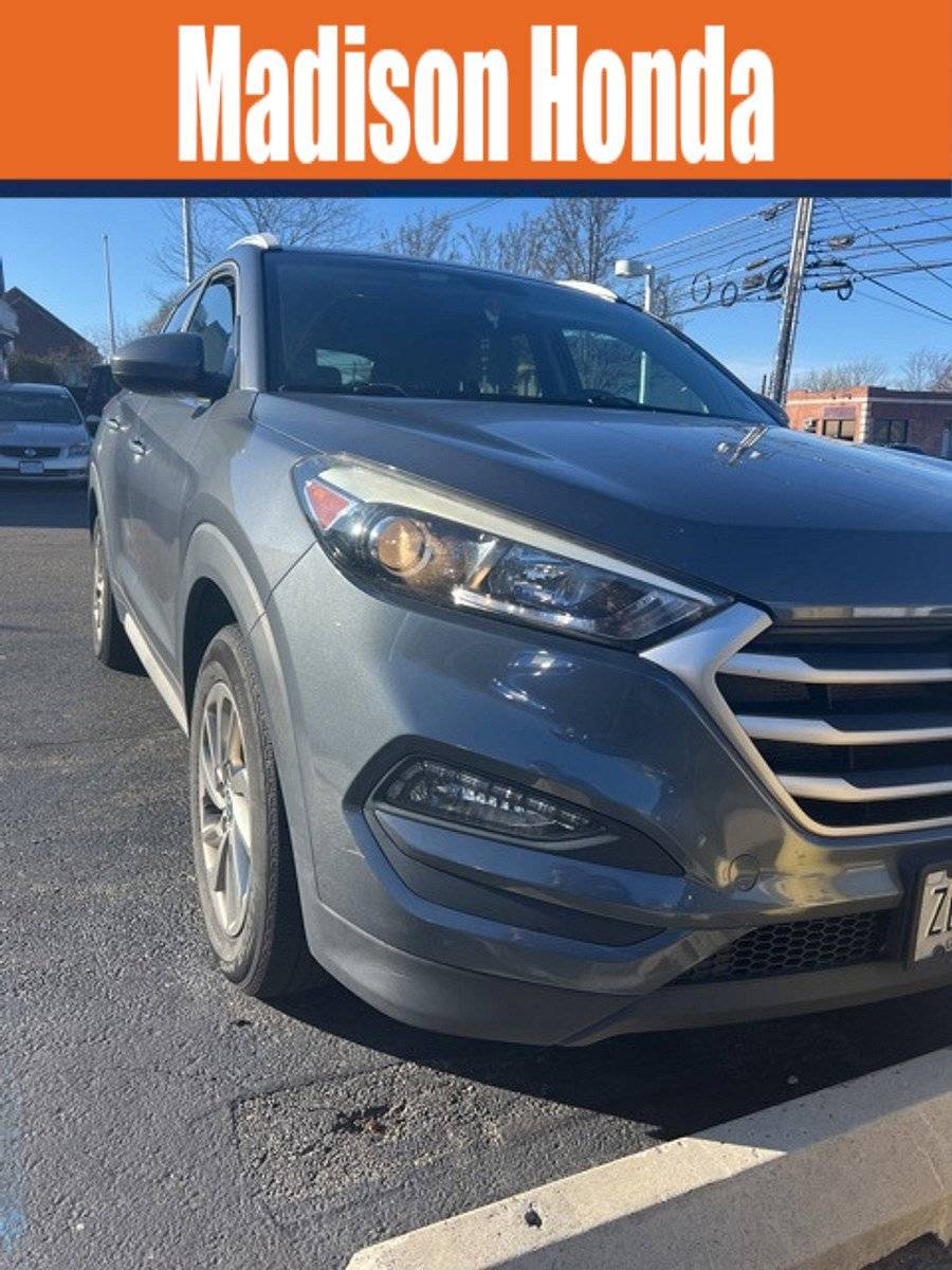 2017 Hyundai Tucson SE — SUV — 108,608 mi — Madison, NJ