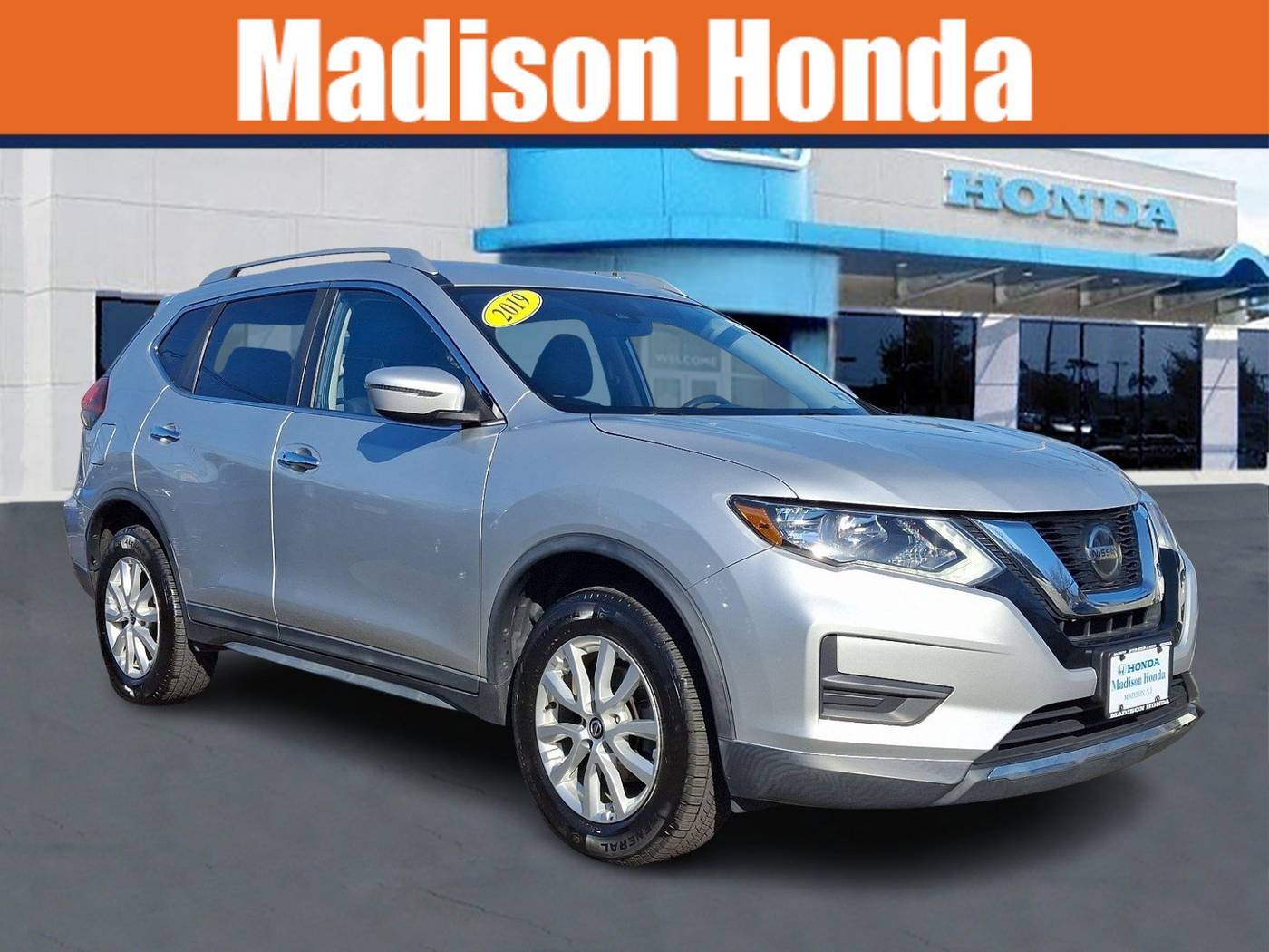 2019 Nissan Rogue SV — SUV — 68,399 mi — Madison, NJ