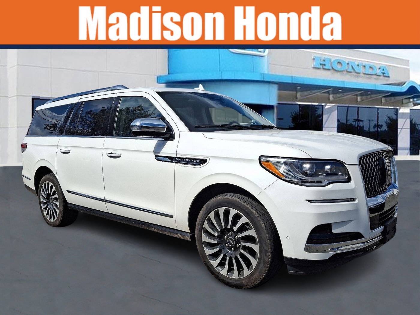 2022 Lincoln Navigator Black Label — SUV — 14,025 mi — Madison, NJ