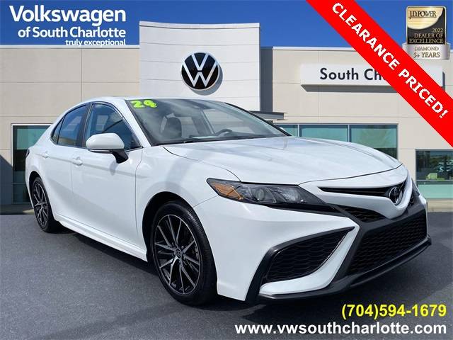 2024 Toyota Camry SE — Sedan — 14,985 mi — Charlotte, NC
