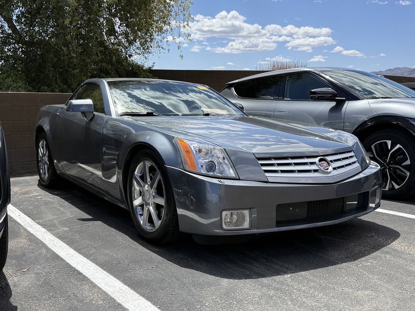 2004 Cadillac XLR Standard — Convertible — 77,261 mi — Surprise, AZ