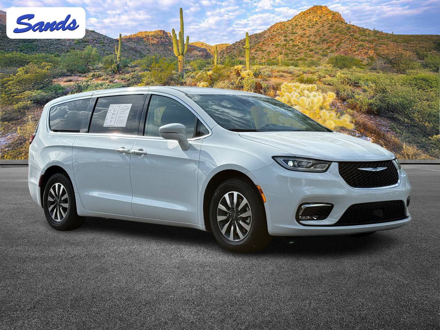2022 Chrysler Pacifica Hybrid Touring L — Minivan — 45,435 mi — Surprise, AZ