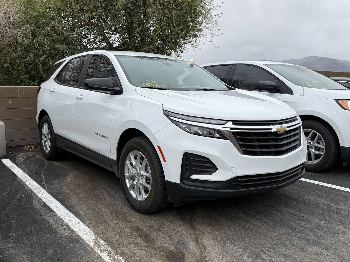 2022 Chevrolet Equinox LS — SUV — 21,667 mi — Surprise, AZ