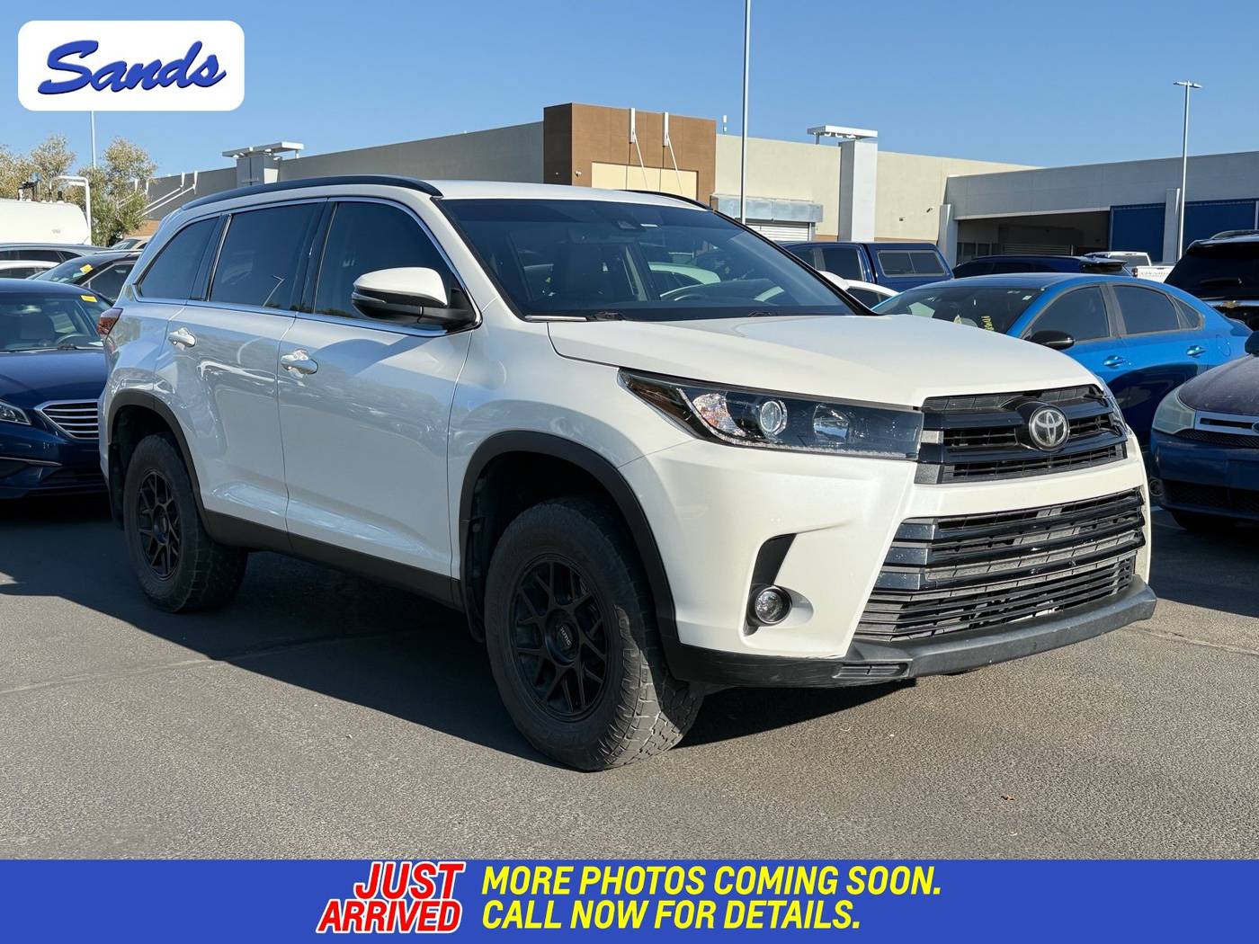 2019 Toyota Highlander SE V6 — SUV — 82,551 mi — Surprise, AZ
