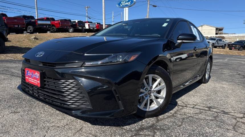 2025 Toyota Camry LE — Sedan — 18,802 mi — Branson, MO