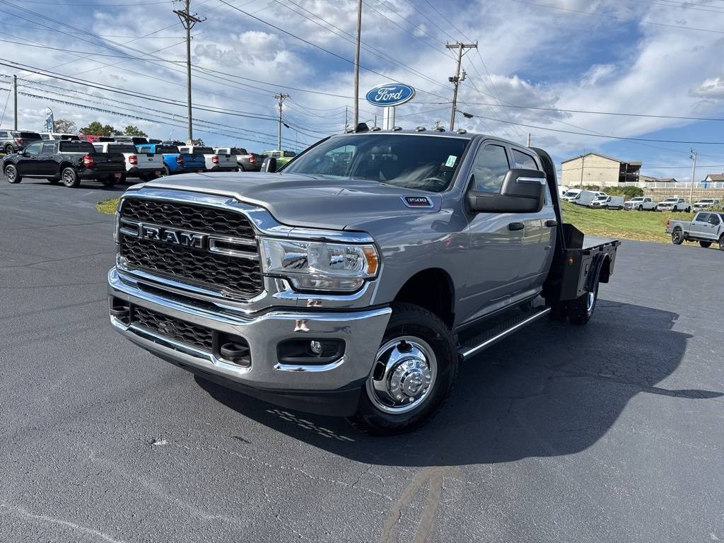 2024 Ram 3500 Chassis Cab Tradesman — Chassis Cab Truck — 384 mi — Branson, MO