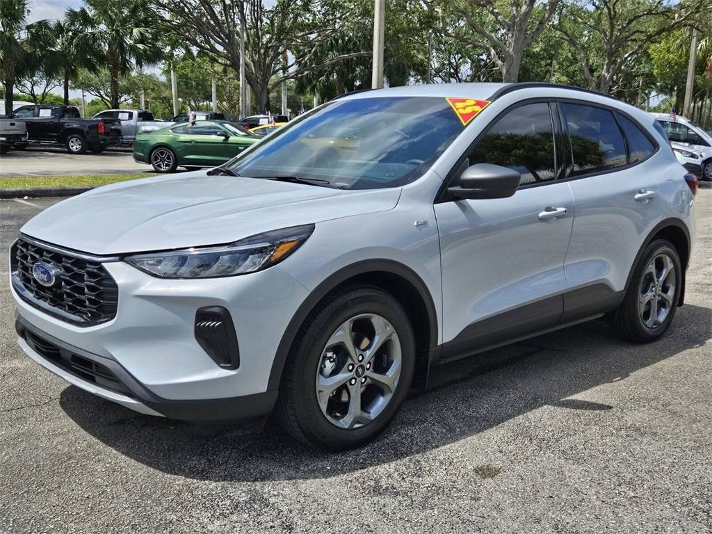 2025 Ford Escape ST-Line — SUV — 100 mi — Pembroke Pines, FL