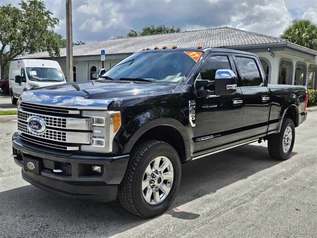 2017 Ford Super Duty F-250 Platinum — Pickup Truck — 143,279 mi — Pembroke Pines, FL
