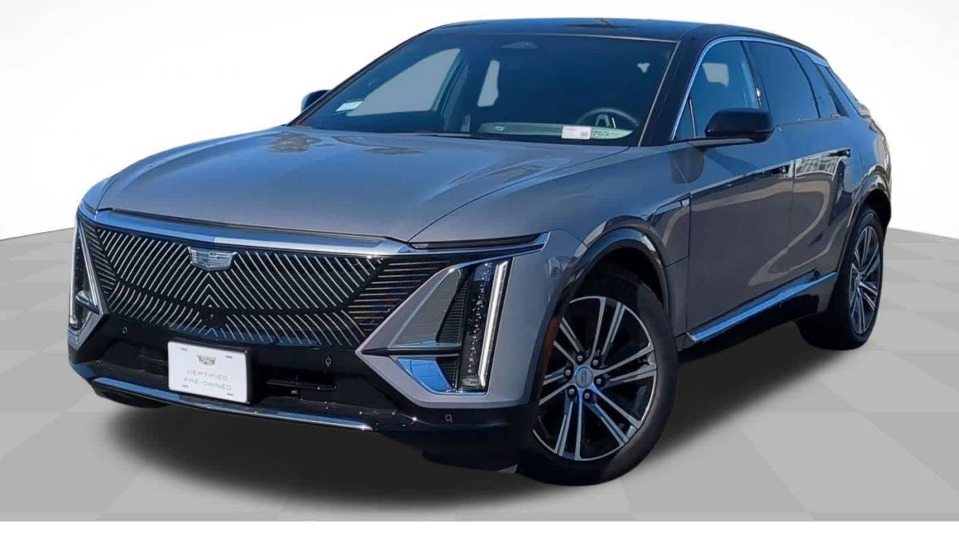 2025 Cadillac LYRIQ Luxury — SUV — 1,417 mi — Tustin, CA