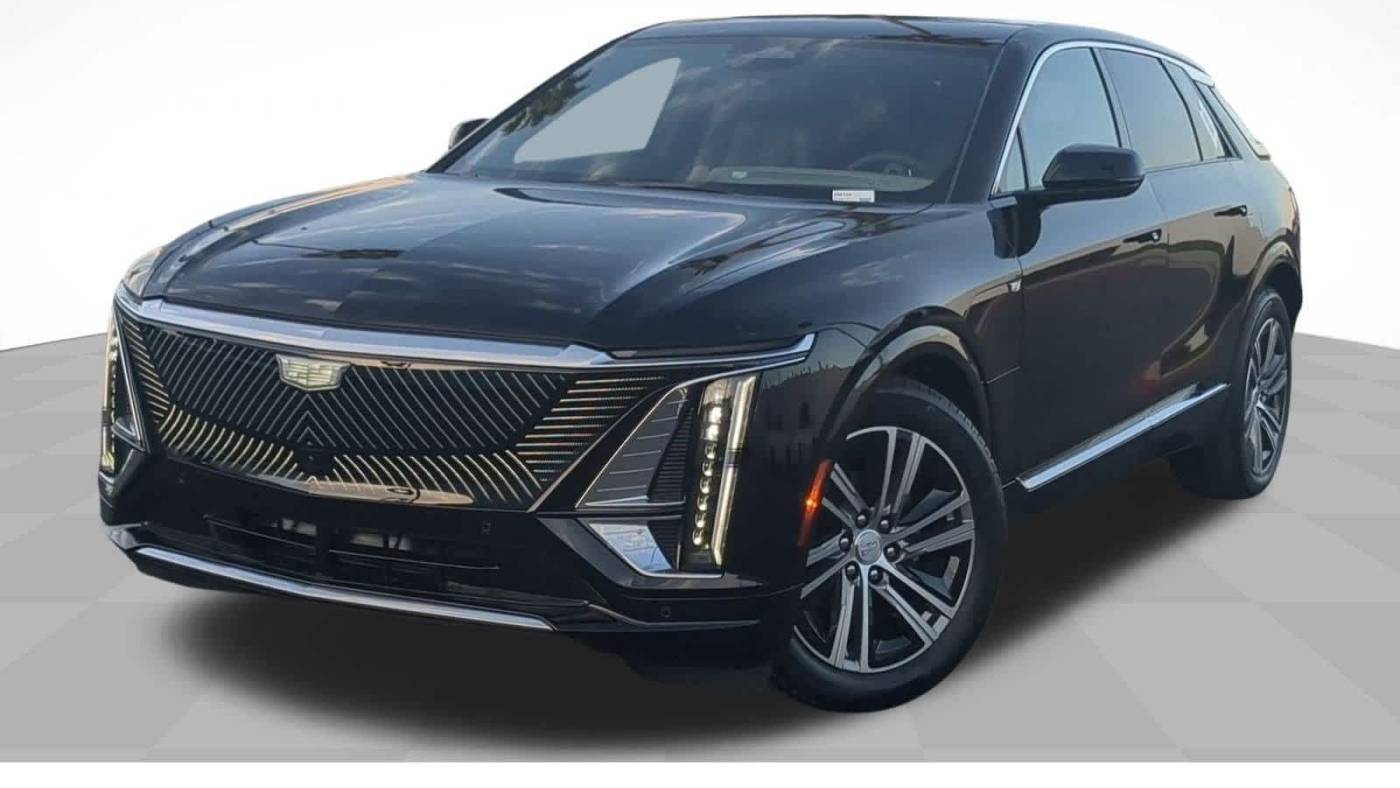 2025 Cadillac LYRIQ Luxury — SUV — 4,376 mi — Tustin, CA