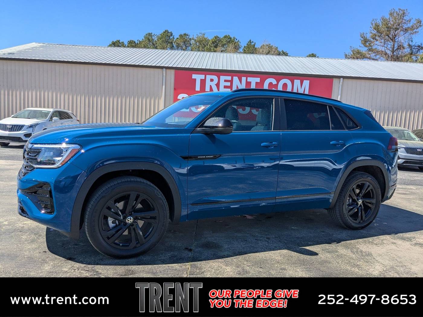 2025 Volkswagen Atlas Cross Sport SEL R-Line Black — SUV — 1,893 mi — New Bern, NC
