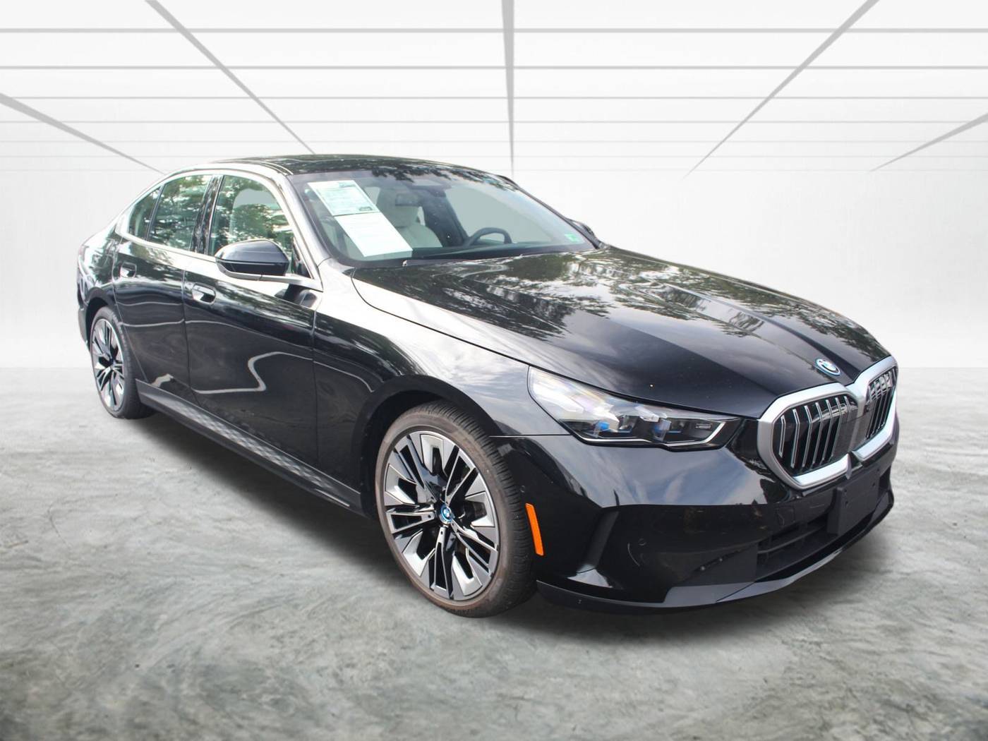 2025 BMW i5 xDrive40 — Sedan — 4,914 mi — Alexandria, VA