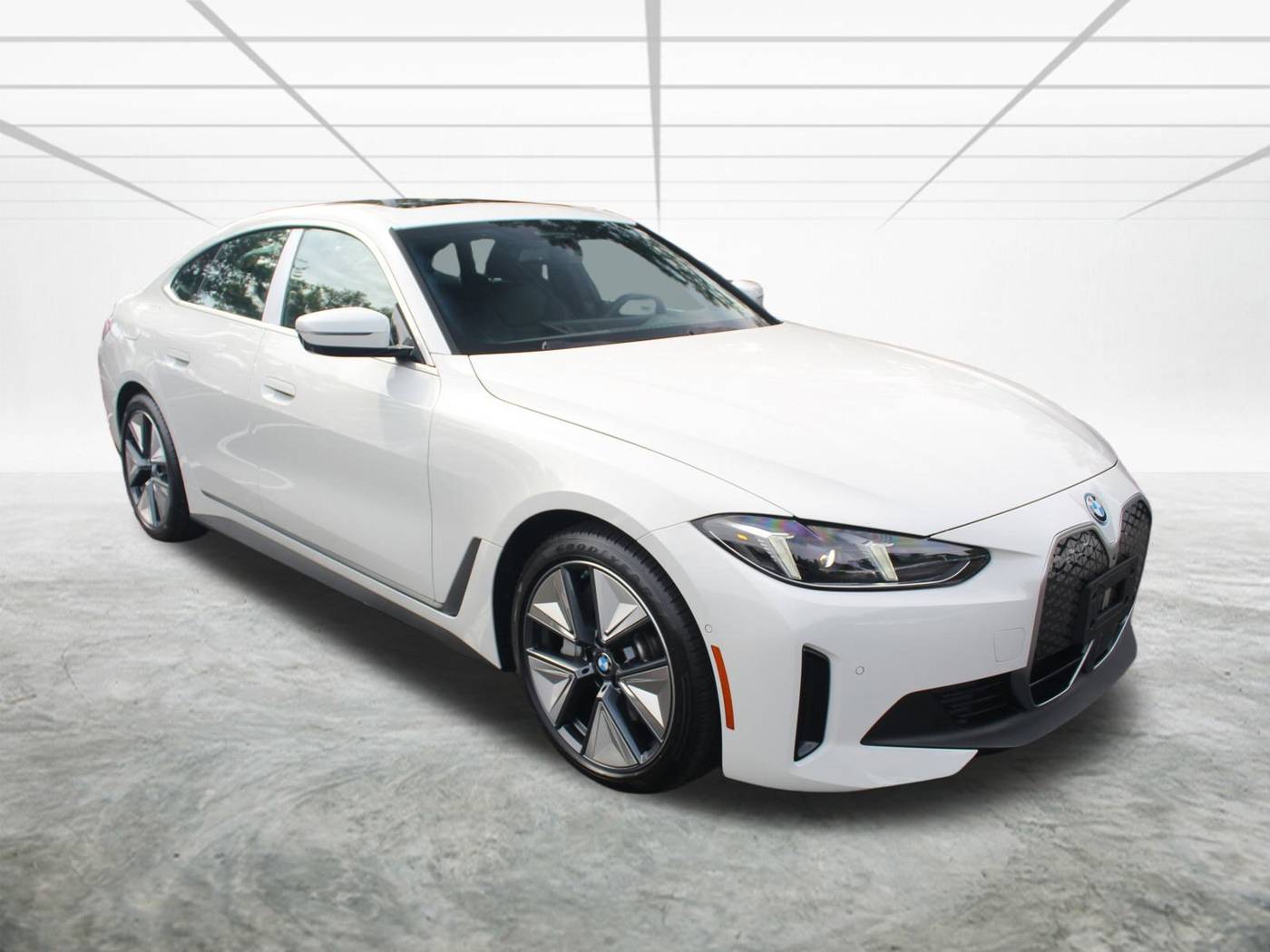 2025 BMW i4 xDrive40 — Sedan — 1,940 mi — Alexandria, VA