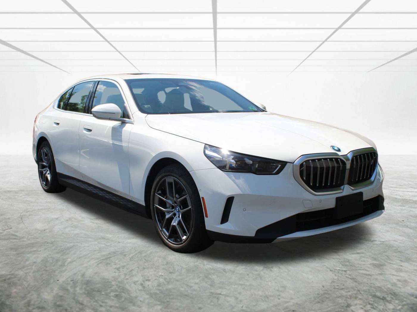 2025 BMW i5 xDrive40 — Sedan — 4,585 mi — Alexandria, VA