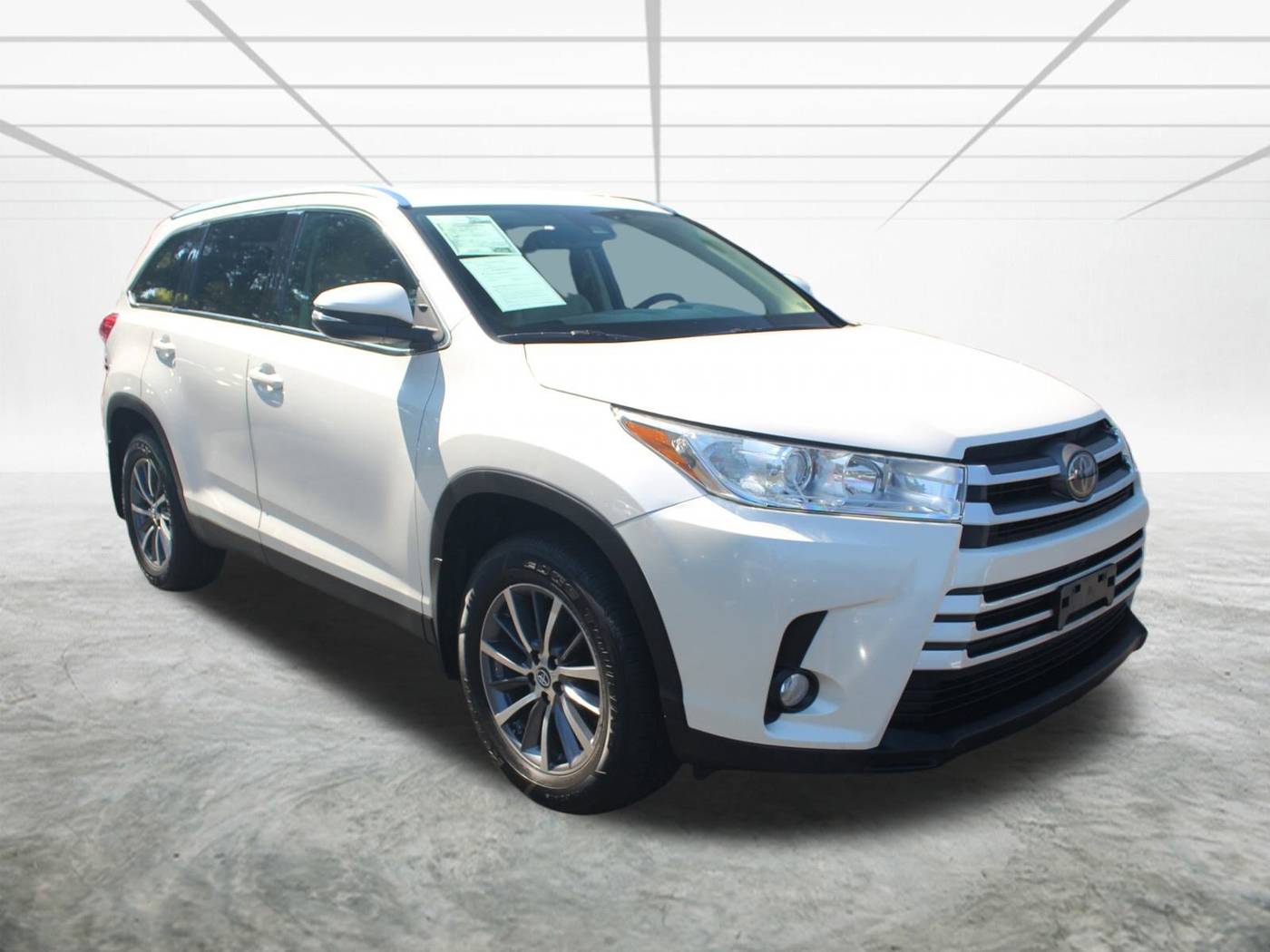 2019 Toyota Highlander XLE — SUV — 87,614 mi — Alexandria, VA