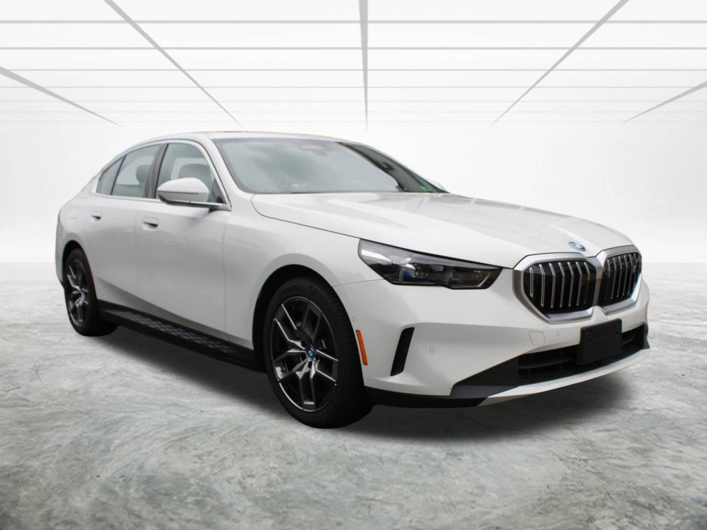 2025 BMW i5 xDrive40 — Sedan — 4,480 mi — Alexandria, VA