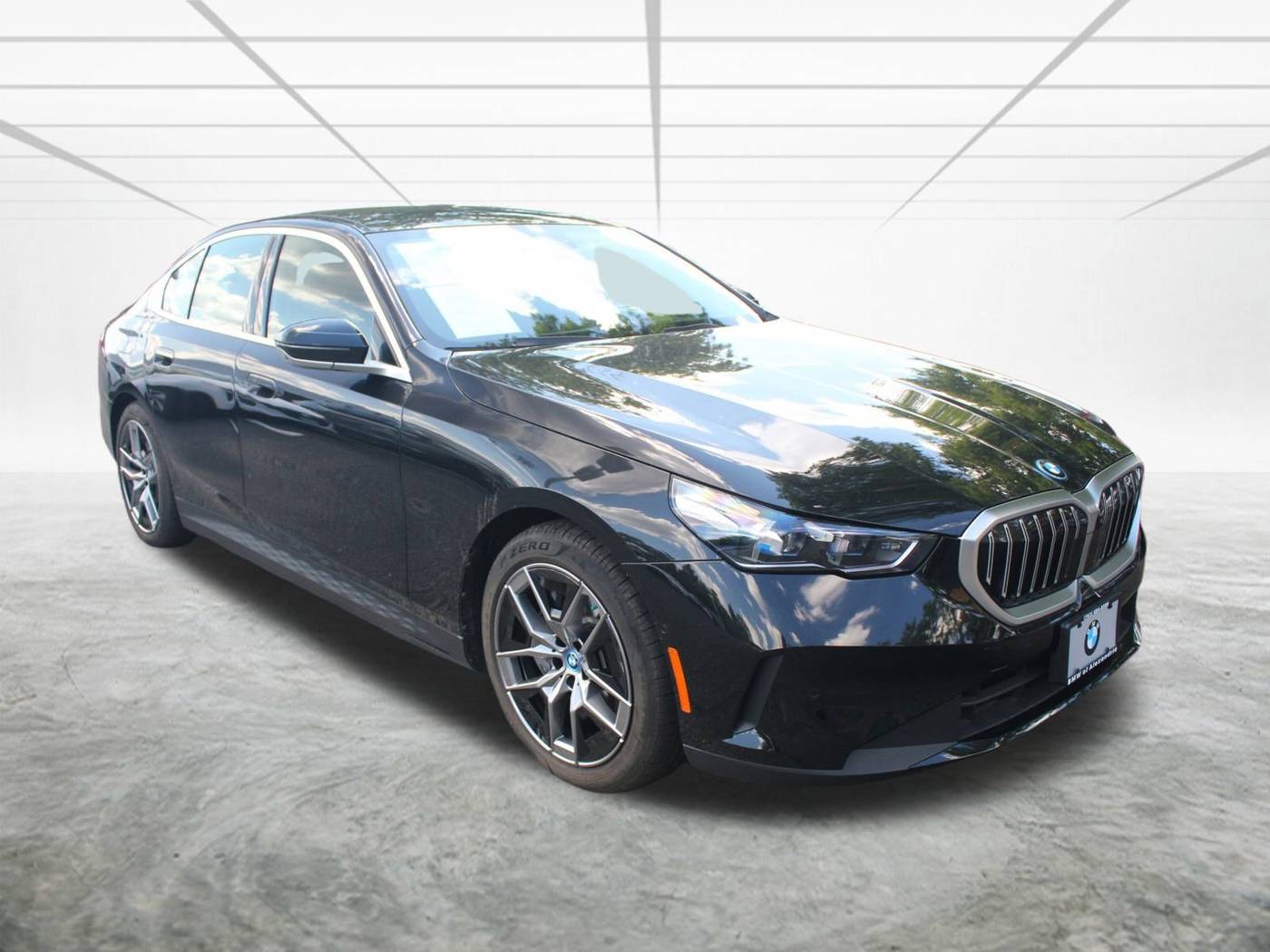 2024 BMW i5 eDrive40 — Sedan — 9,994 mi — Alexandria, VA
