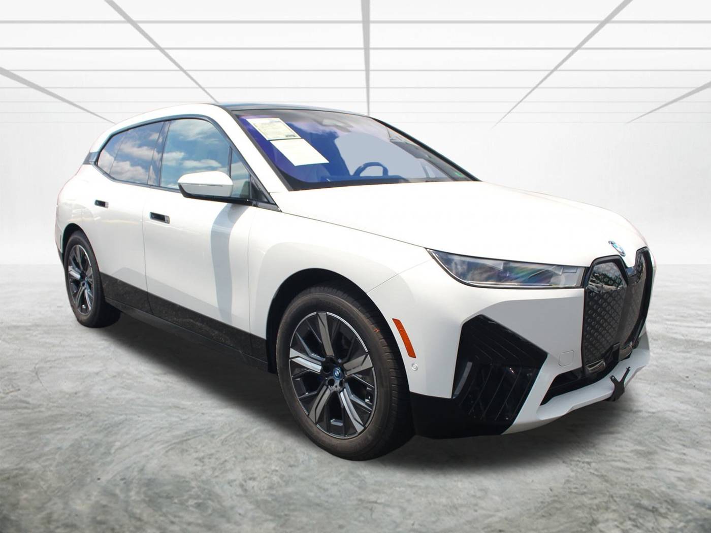 2023 BMW iX xDrive50 — SUV — 46,084 mi — Alexandria, VA