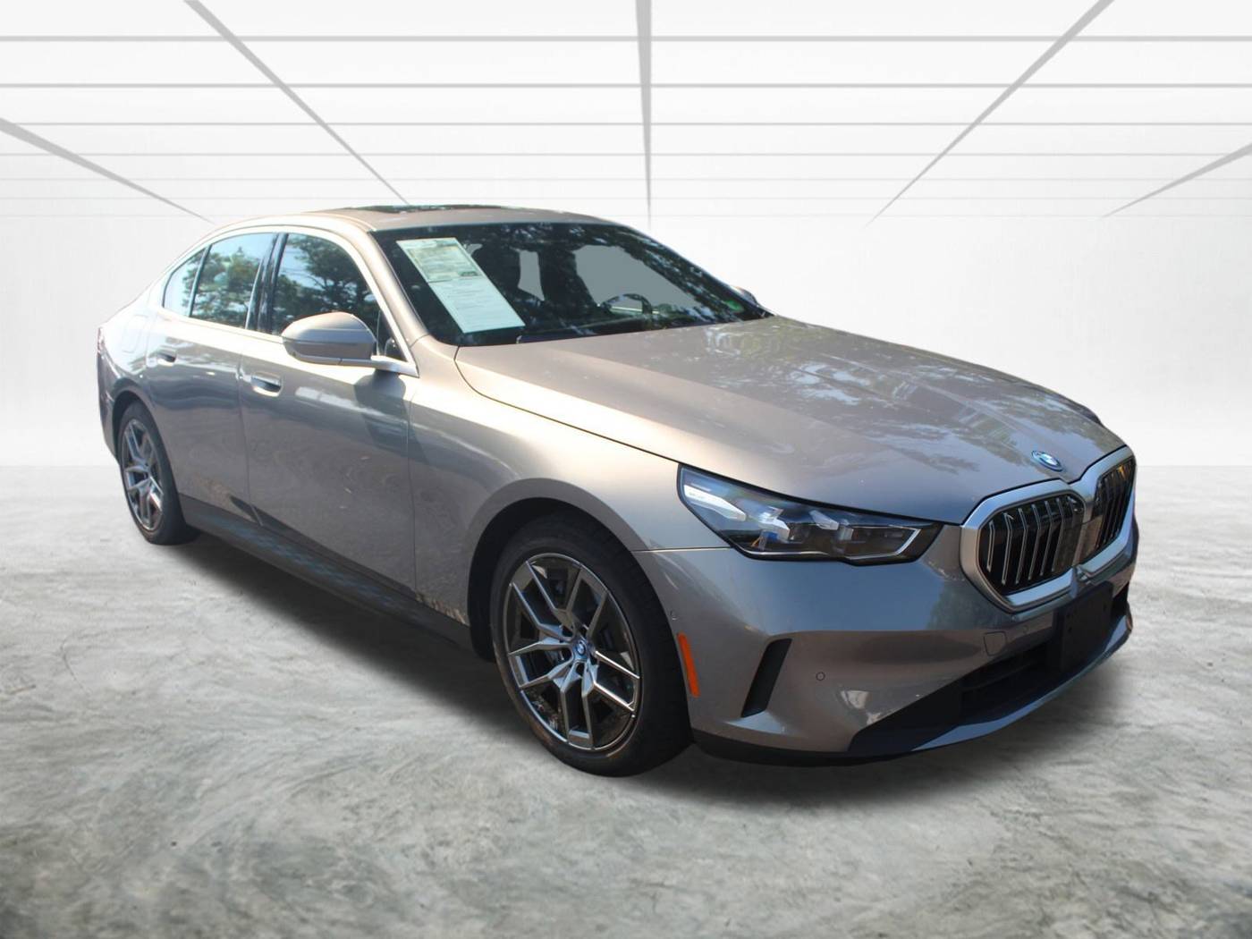 2025 BMW i5 xDrive40 — Sedan — 5,572 mi — Alexandria, VA