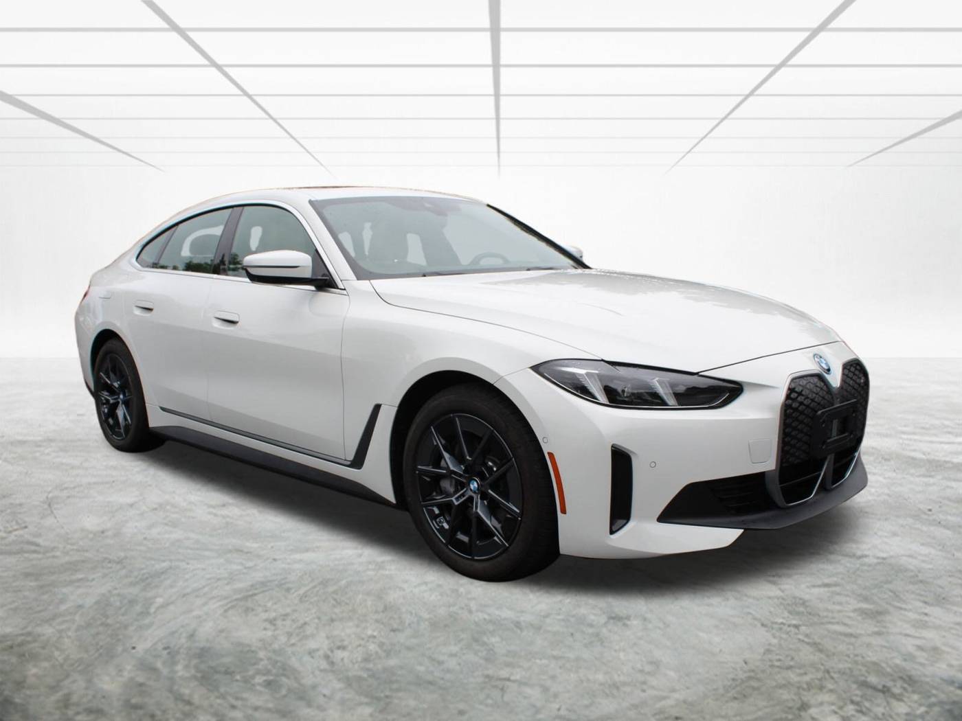 2025 BMW i4 xDrive40 — Sedan — 1,672 mi — Alexandria, VA